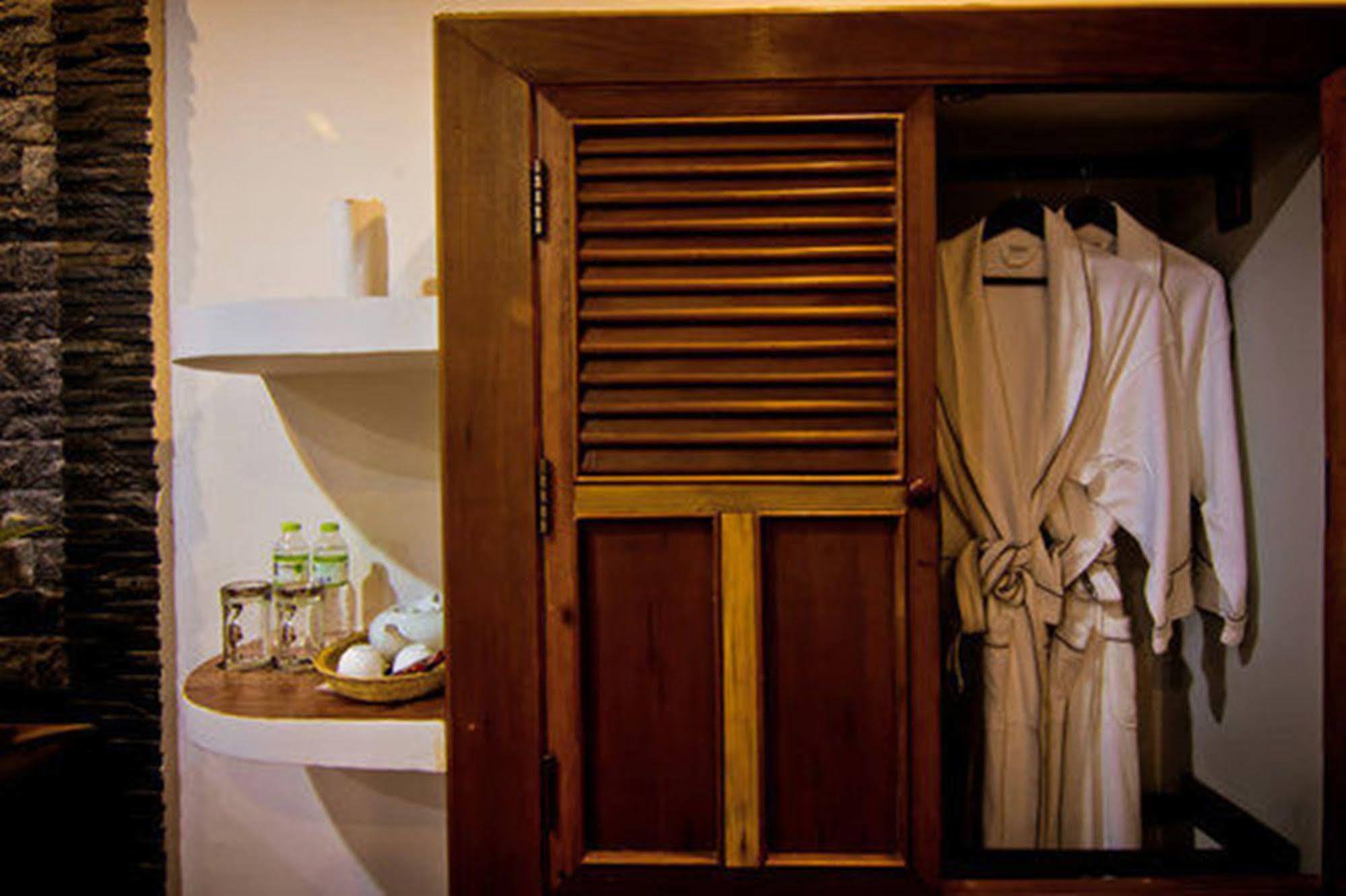 Ravorn Villa Boutique Battambang Ngoại thất bức ảnh